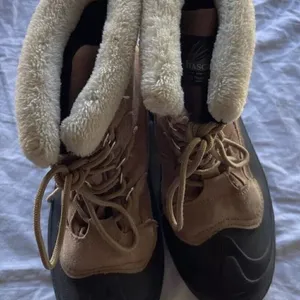 Itasca Women's size 9 Fur Top Winter Snow Rain Thinsulate Waterproof Brown Boots thumbnail 3