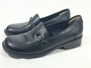 Clarks Leather Loafers Women 8 Black Silver Ring Detail Low Block‎ Heel Slip On thumbnail 1