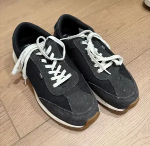 black TOMS Wyndon sneakers with suede textiles thumbnail 1