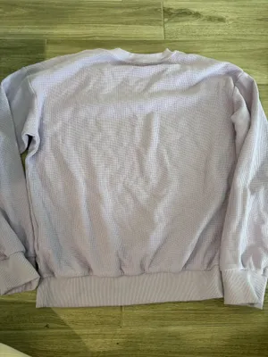 comfrt crewneck  thumbnail 4
