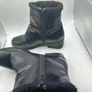 Naturalizer‎ Black Faux Fur Lined Ankle Boots Women's Size 8M Zip Side thumbnail 4