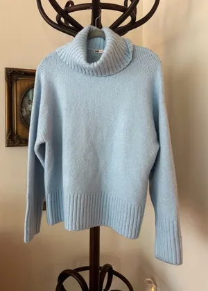 Light Blue Turtleneck Knit Sweater Size L thumbnail 1