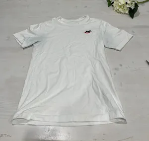 The Nike Tee White Embroidered Swoosh Logo T‎ Shirt XS thumbnail 1