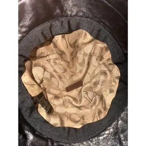VTG Coach Black Leather Bucket Hat P/S Belted Buckle Signature Lining Y2K thumbnail 6