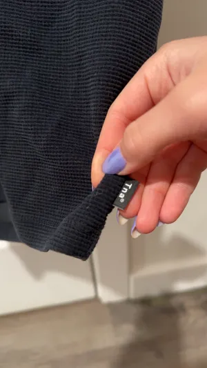 Aritzia TNA Black Top thumbnail 4