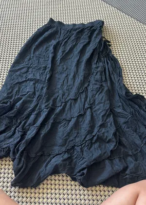 Black ruffled maxi skirt Size M thumbnail 1