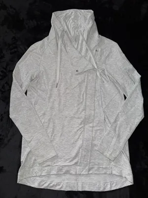 Lululemon Women's Coast Easy Wrap Jacket Heathered Gray Hooded‎ Size 8 thumbnail 1