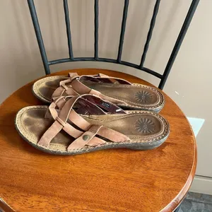 Ugg Lanni Leather‎ Sandals in Caramel Size 9 thumbnail 3