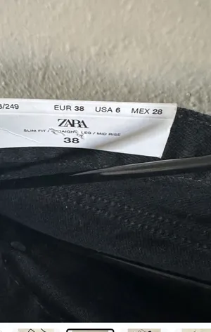 ZARA Slim Fit Straight Leg Black Denim Jeans Mid Rise Women's Pockets thumbnail 5
