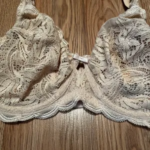 Felina Like New 36DD 115073 Peridot Unlined Lace Mesh T Shirt Bra Women’s Nude Beige thumbnail 10