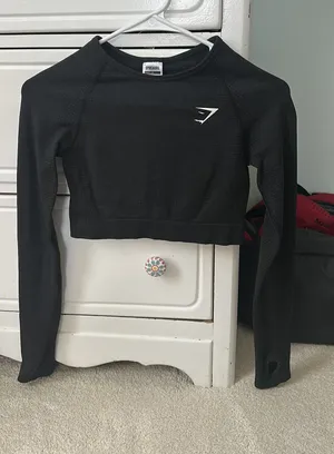 Gymshark Top thumbnail 1