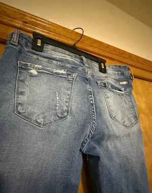 KanCan Mid Rise Distressed Fringe Hem Ankle Skinny Jeans Size 13 30 KC6204M thumbnail 3