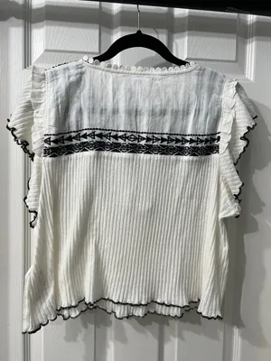 Free People Embroidered Boho Top Black White Ruffle Sleeve Peasant Blouse thumbnail 3