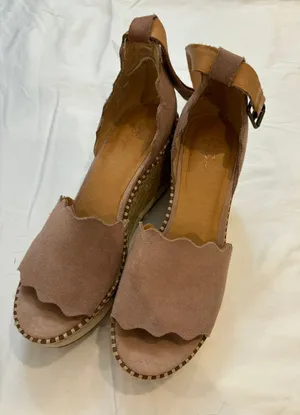 Wedge Sandals Pink Size 7.5 thumbnail 1