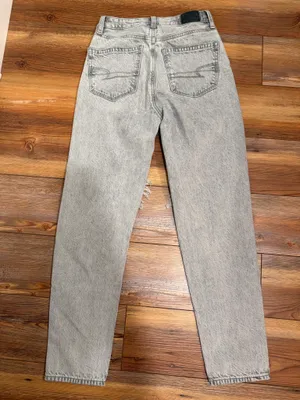 American Eagle Jeans Mom thumbnail 2