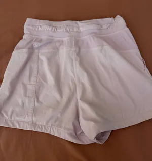 Lululemon Shorts thumbnail 1