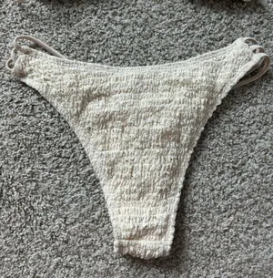 White Bikini Set thumbnail 6