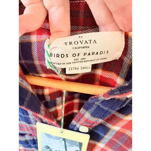 NWT Birds of Paradis Trovata Logan Henley Flannel Shirt Womens Red Blue XS thumbnail 2