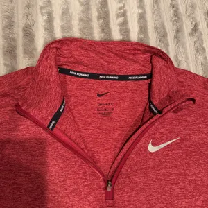 Nike Running Womens Dri-FIT Element Half Zip Pullover Red‎ Heather Medium thumbnail 4