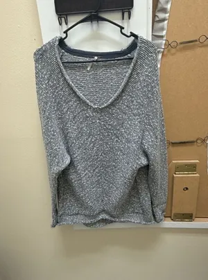 Free People Women's Size M Gray Marled Knit V-Neck Sweater thumbnail 1