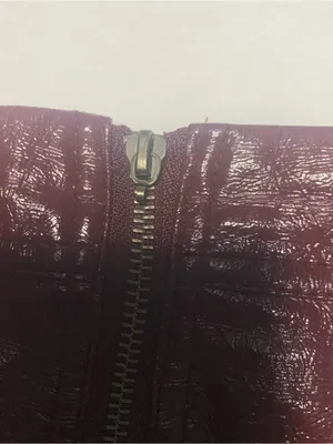 Burgundy Patent-Look Zip Front Mini Skirt Ladies Size XS thumbnail 4