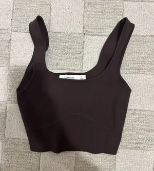 Glassons Dark Brown Ribbed Scoop Crop Tank thumbnail 1