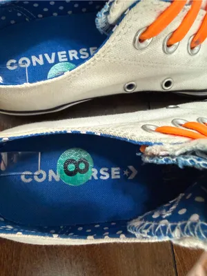 Converse Chuck Taylor Women’s 8 All Star Low-Top White and Orange Shoe Lace thumbnail 4