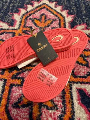 Olukai Flip-Flops thumbnail 3