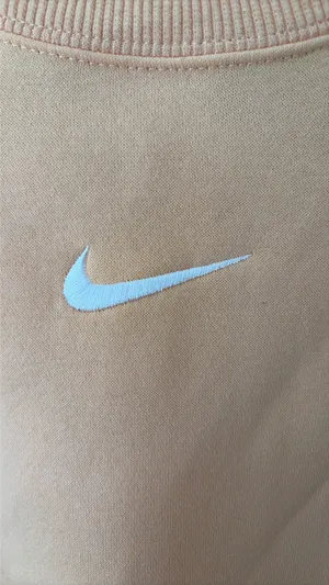 Women’s Nike Crewneck thumbnail 4