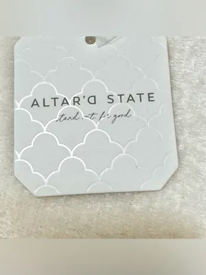 Altar’d State White Puff-Sleeve Ruffled Crop Top Size Medium thumbnail 7