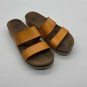 Reef Cushion Vista Hi Tan Platform Sandals Womens 8 Double Strap Slides thumbnail 3
