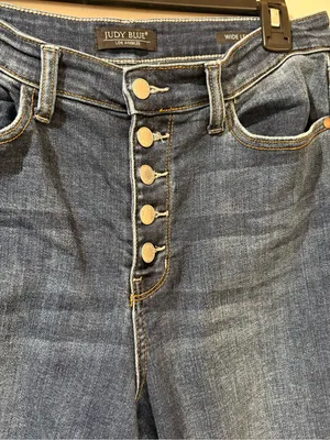 Judy Blue High Rise Exposed Button Fly Wide Leg Raw Hem Jeans Size 11/30 thumbnail 8