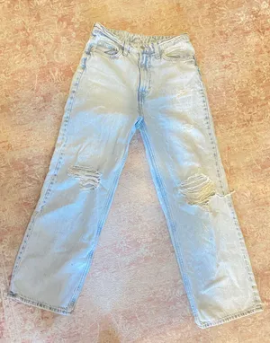 H&M High Waisted Straight Jeans thumbnail 2