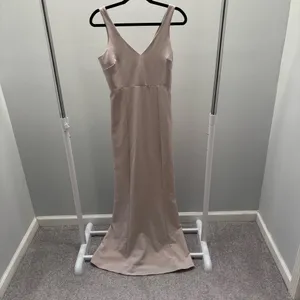 Show Me Your Mumu Neutral Beige V-Neck Trumpet Gown thumbnail 3