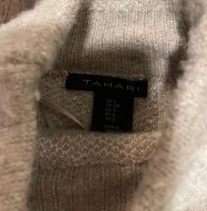 Tahari Plaid  Sweater thumbnail 2