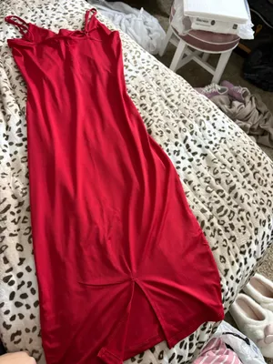 Small fitted red dress thumbnail 2