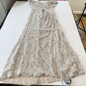 Alex Evenings Ivory Beige Glitter Lace Off Shoulder Formal‎ Maxi Dress Size 10 thumbnail 10