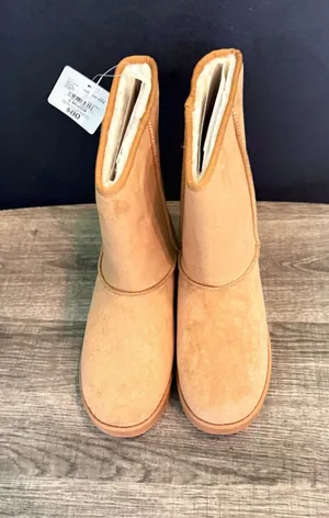 Fuzzy Boots Arizona thumbnail 1