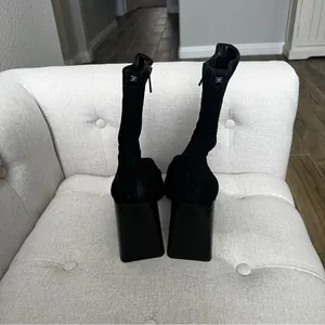 NEW Ivette Black Suede Block Heel Booties SIZE 10 thumbnail 8