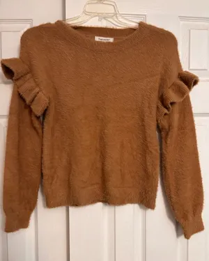 Francesca's‎ Brown Fuzzy Eyelash Knit Ruffle Shoulder Sweater NWT Small thumbnail 1