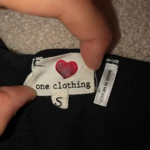 black flowy tank top thumbnail 2
