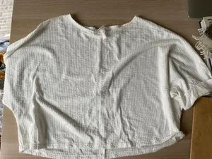 White top Size M thumbnail 1