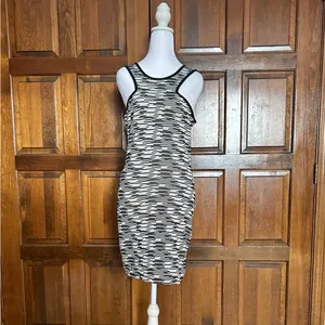 Zara Trafaluc Black‎ & White Pattern Halter Sleeveless Bodycon Dress Size Medium thumbnail 2