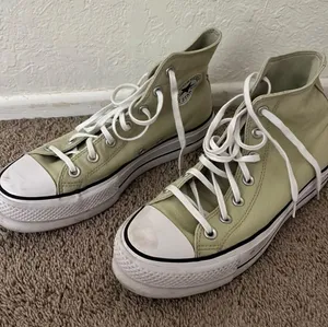 Converse Green thumbnail 1