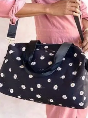 Alice and Olivia thumbnail 1