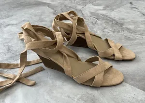Reaction‎ Kenneth Cole Women's DRIVE AWAY Tan Heels Size 8.5 Ankle Lace thumbnail 1
