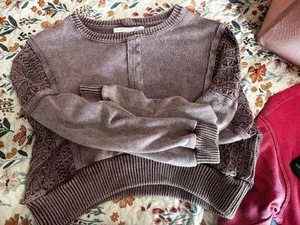 Altar'd State maroon sweater thumbnail 1