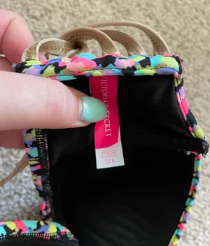 victoria’s secret bikini top thumbnail 2