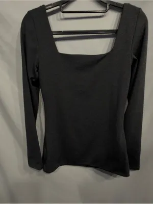 Aritzia Original Contour Square Neck Long Sleeve Top Dark Gray size Medium thumbnail 10