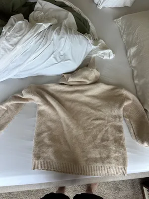 Tan pullover thumbnail 2